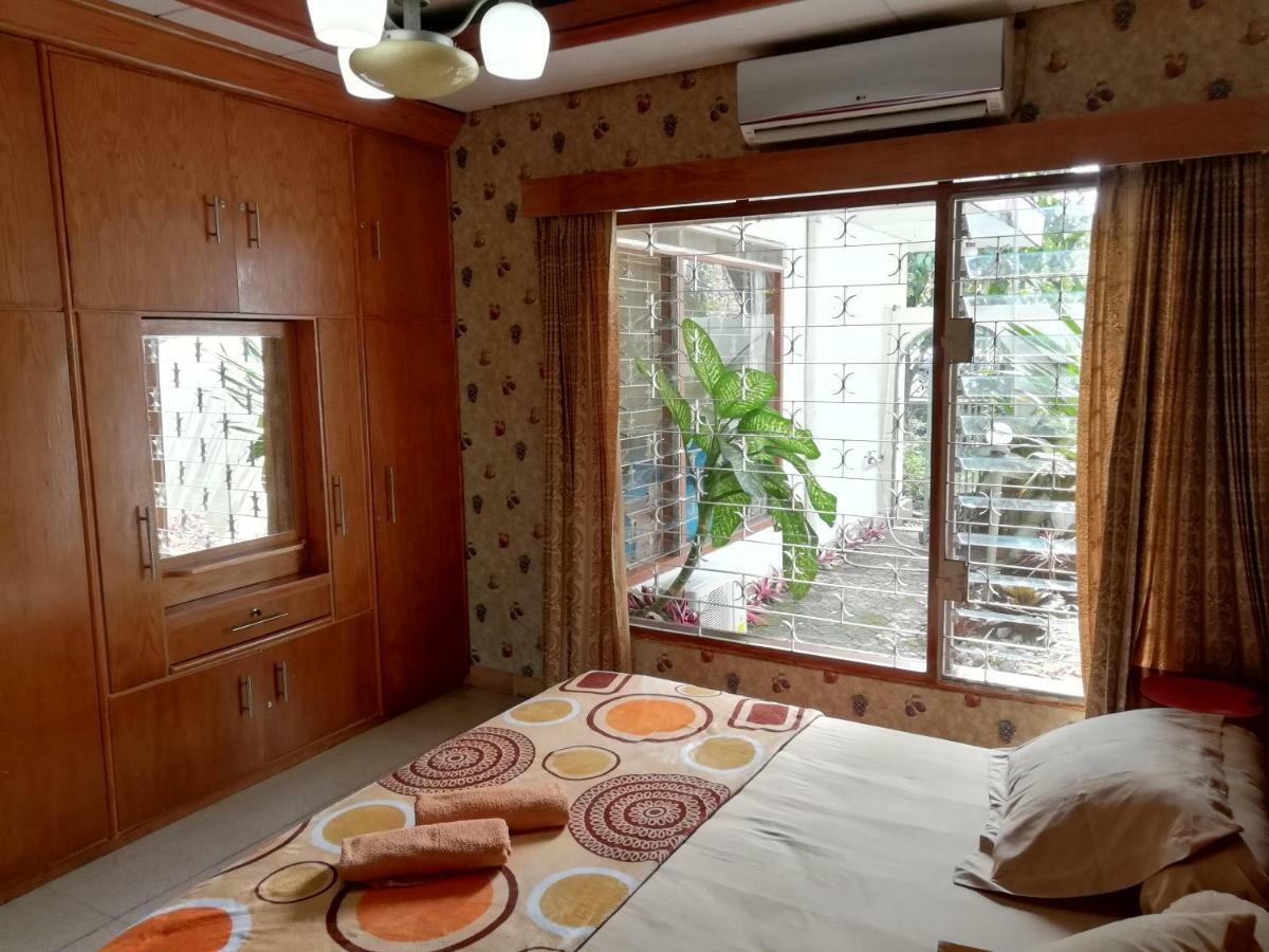 GIO Guesthouse Bogor Extérieur photo